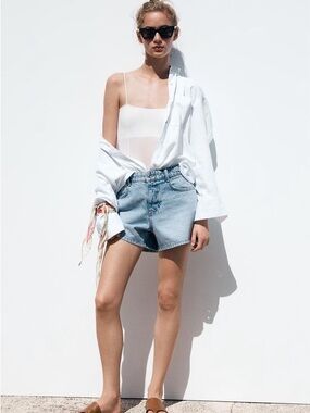 Zara Light Blue Denim mid-waist Jean Shorts